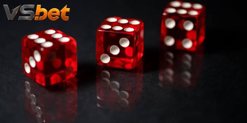 Sic Bo Tài Xỉu – Luật Ba Xúc Xắc Và Cửa Cược Chi Tiết Vsbet